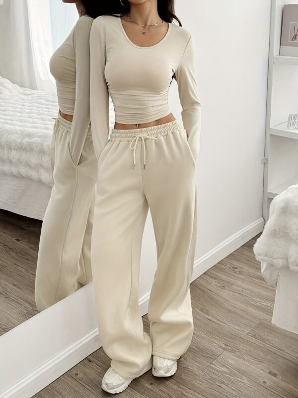 Estilo Primavera y Otoño Dos Piezas de Mujer Casual de Color Sólido Plisado Cuello Redondo Camiseta Corta y Pantalones de Cintura Ancha con Cuerda. - Imagen 3